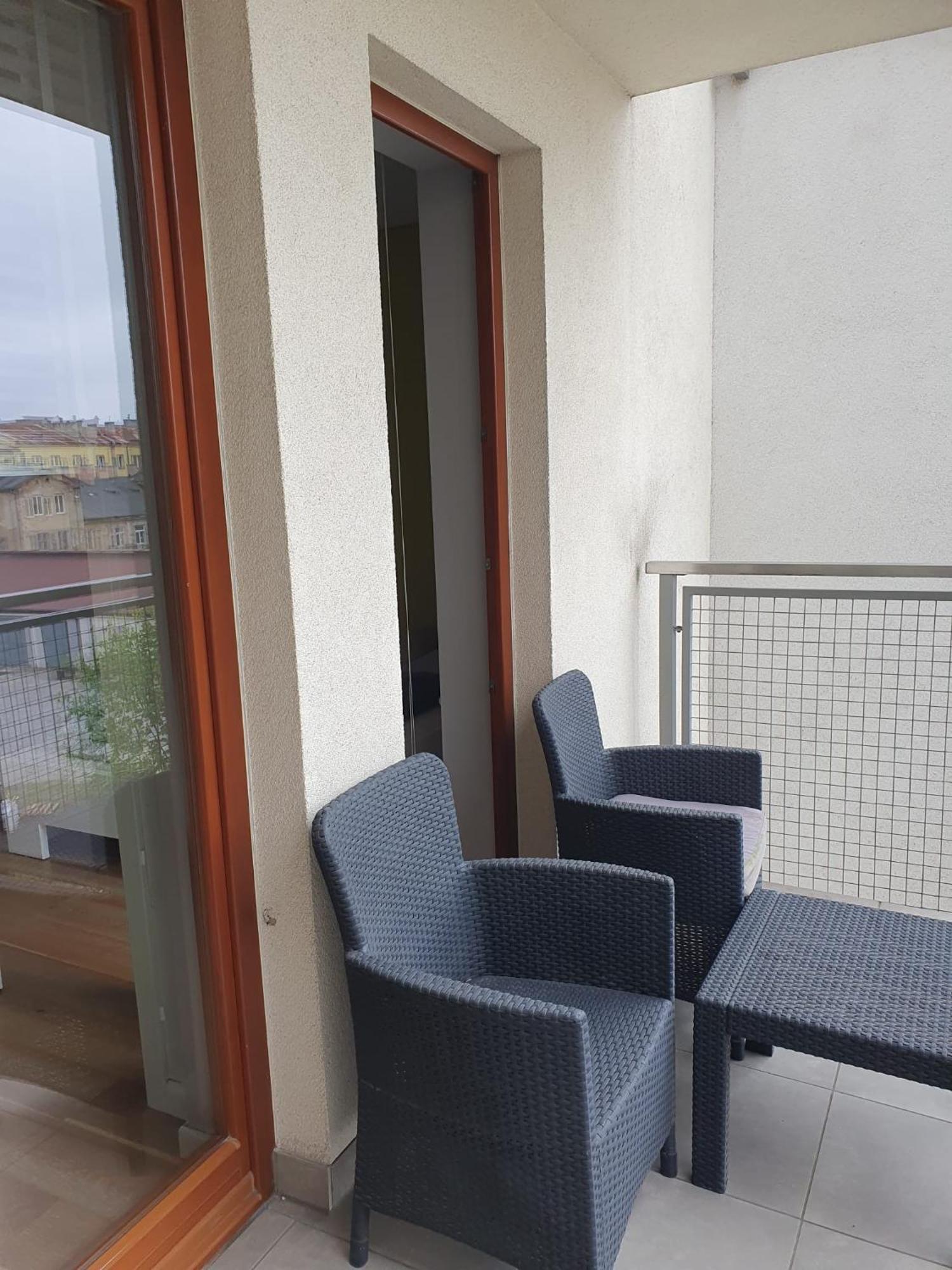 Apartament Centrum Solna Parking Free Kielce Kültér fotó